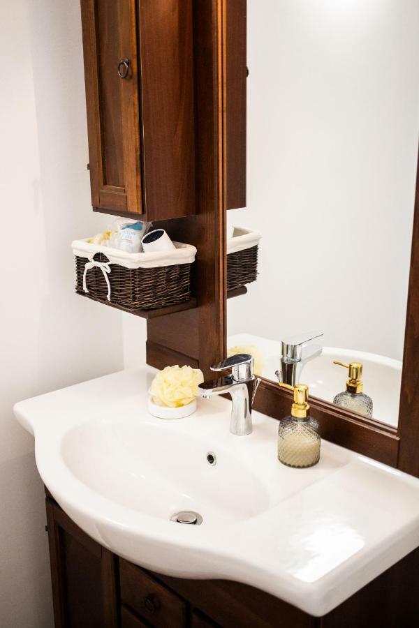 Art Downtown Alecsandri St Luxury Apartment Oradea Luaran gambar