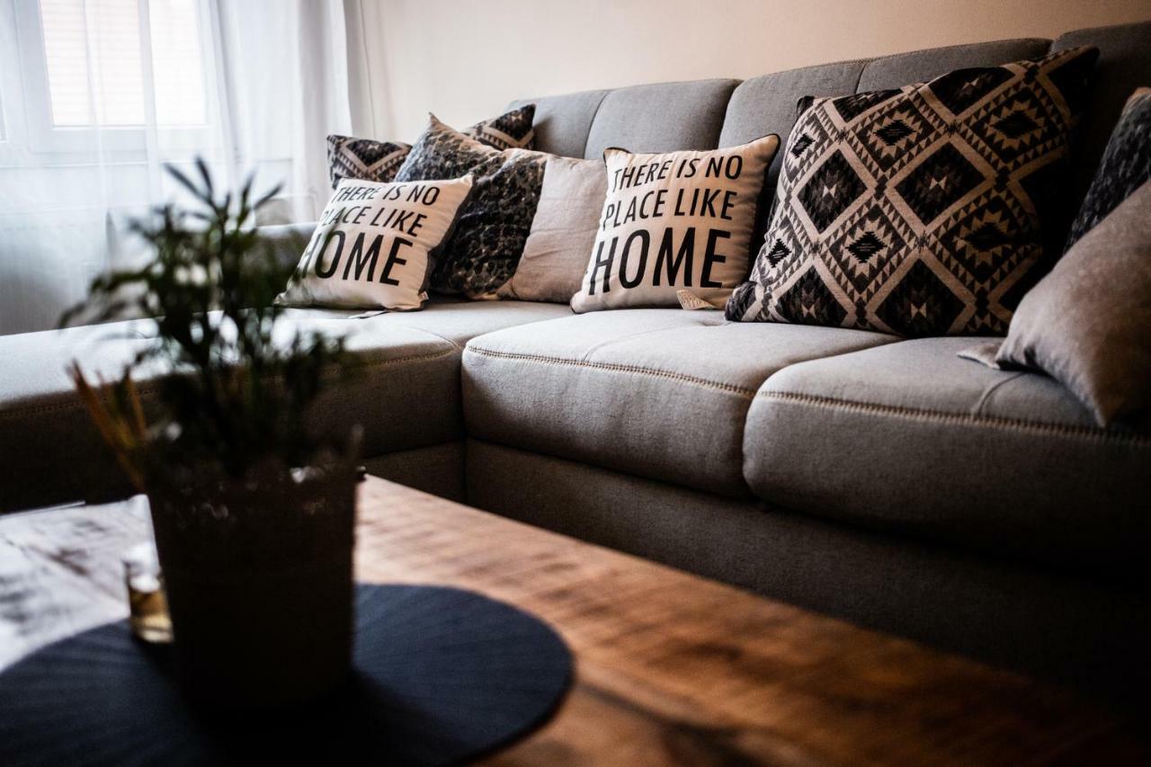 Art Downtown Alecsandri St Luxury Apartment Oradea Luaran gambar
