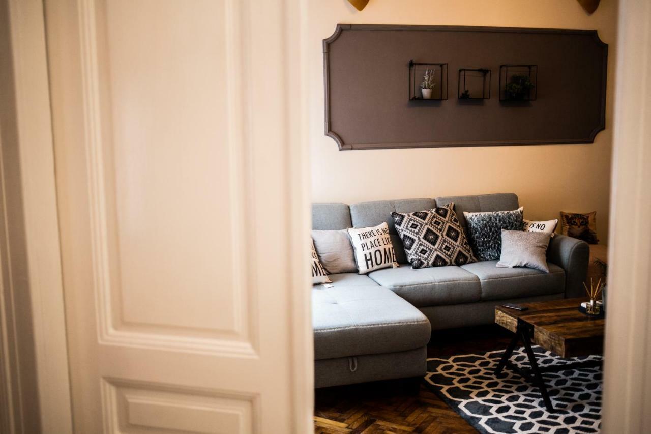 Art Downtown Alecsandri St Luxury Apartment Oradea Luaran gambar