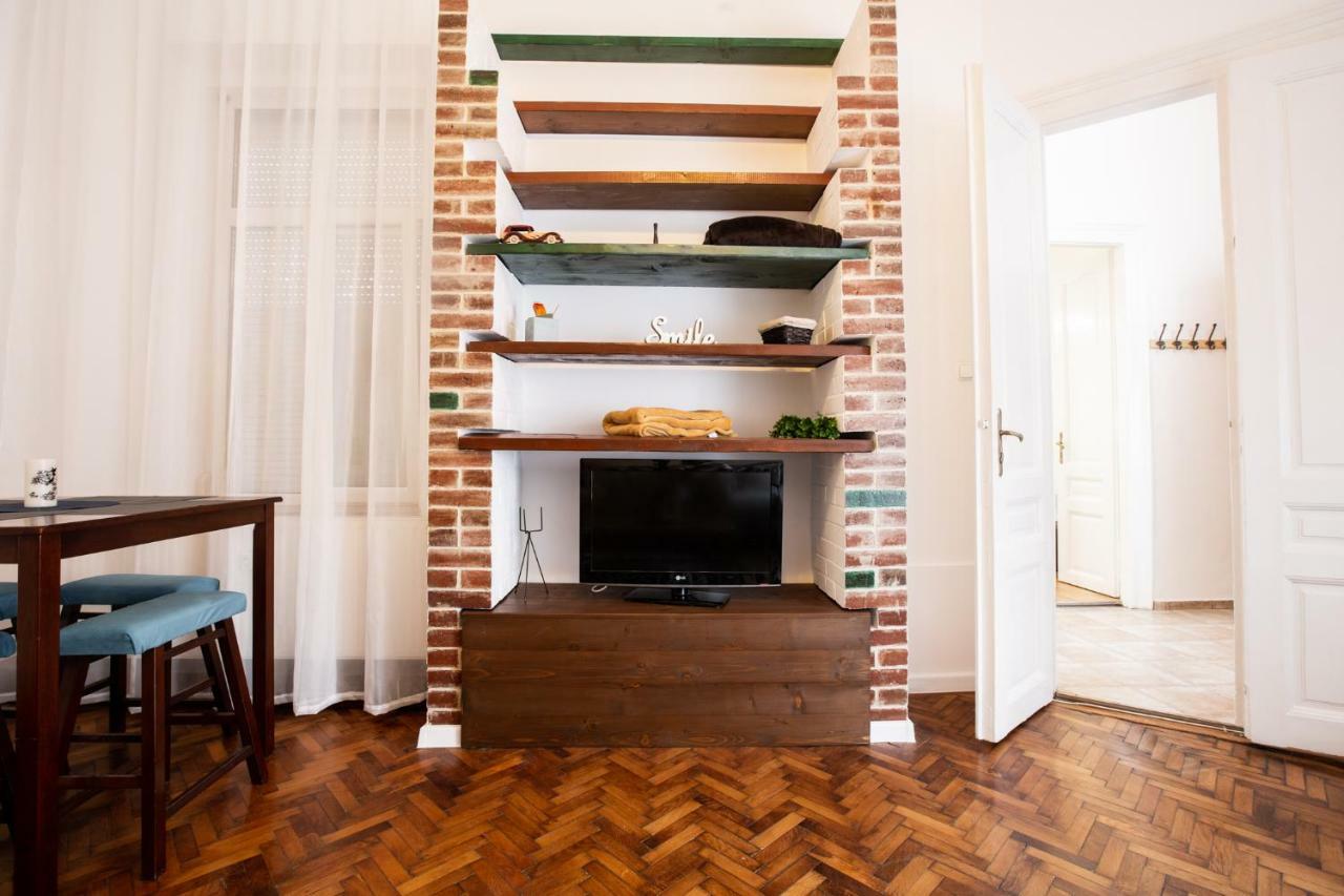Art Downtown Alecsandri St Luxury Apartment Oradea Luaran gambar