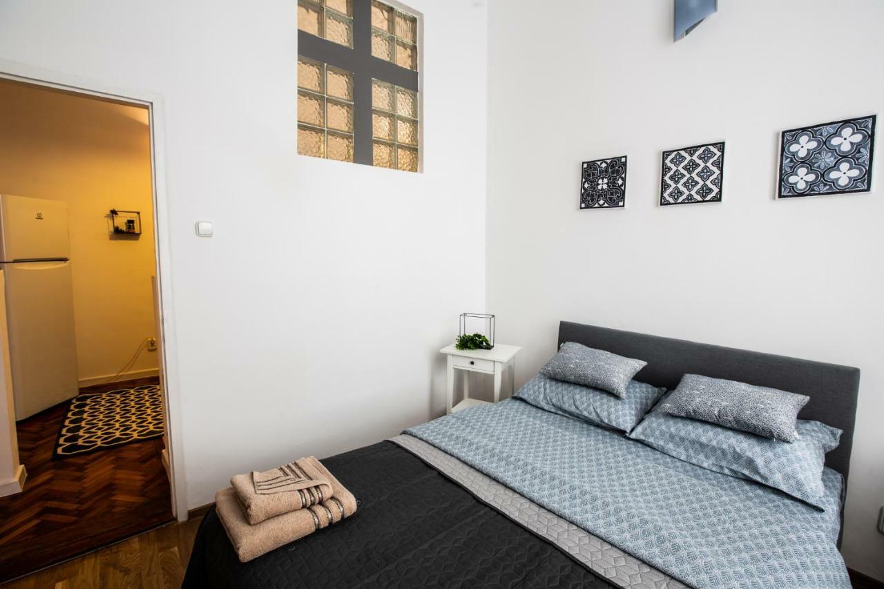 Art Downtown Alecsandri St Luxury Apartment Oradea Luaran gambar